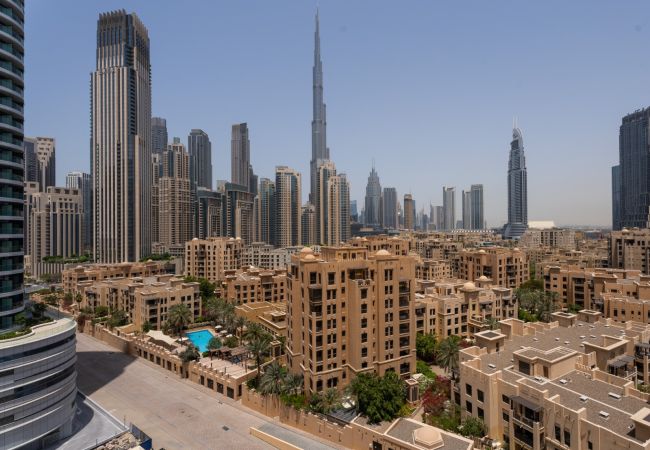 Apartment in Dubai - Skyline Charm: 2BR+1GR W/ Burj Khalifa & Fountain Apartment in Dubai - Skyline Charm: 2BR+1GR W/ Burj Khalifa & Fountain