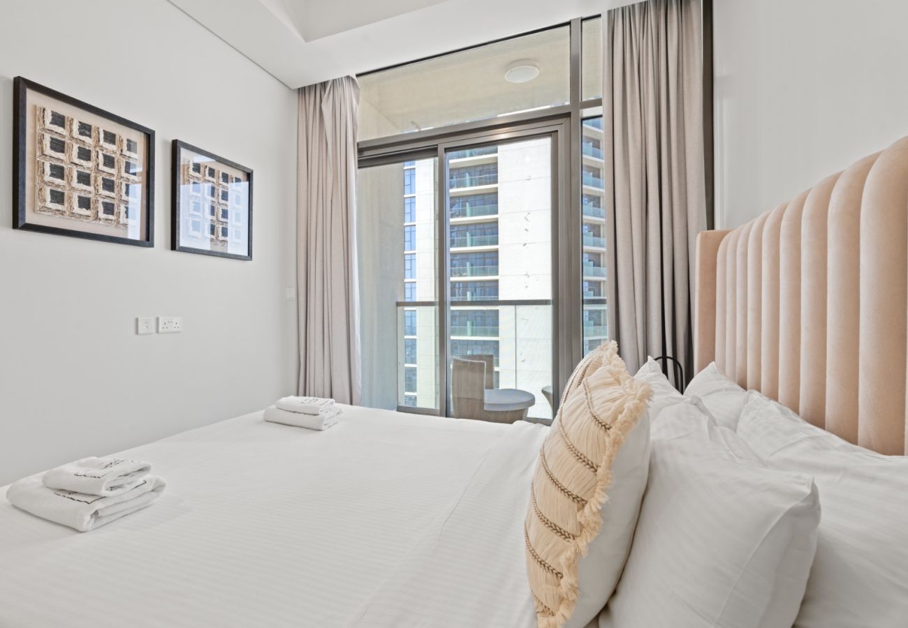 Apartment in Dubai - Sophisticated 2BDR In Aykon City Business Bay