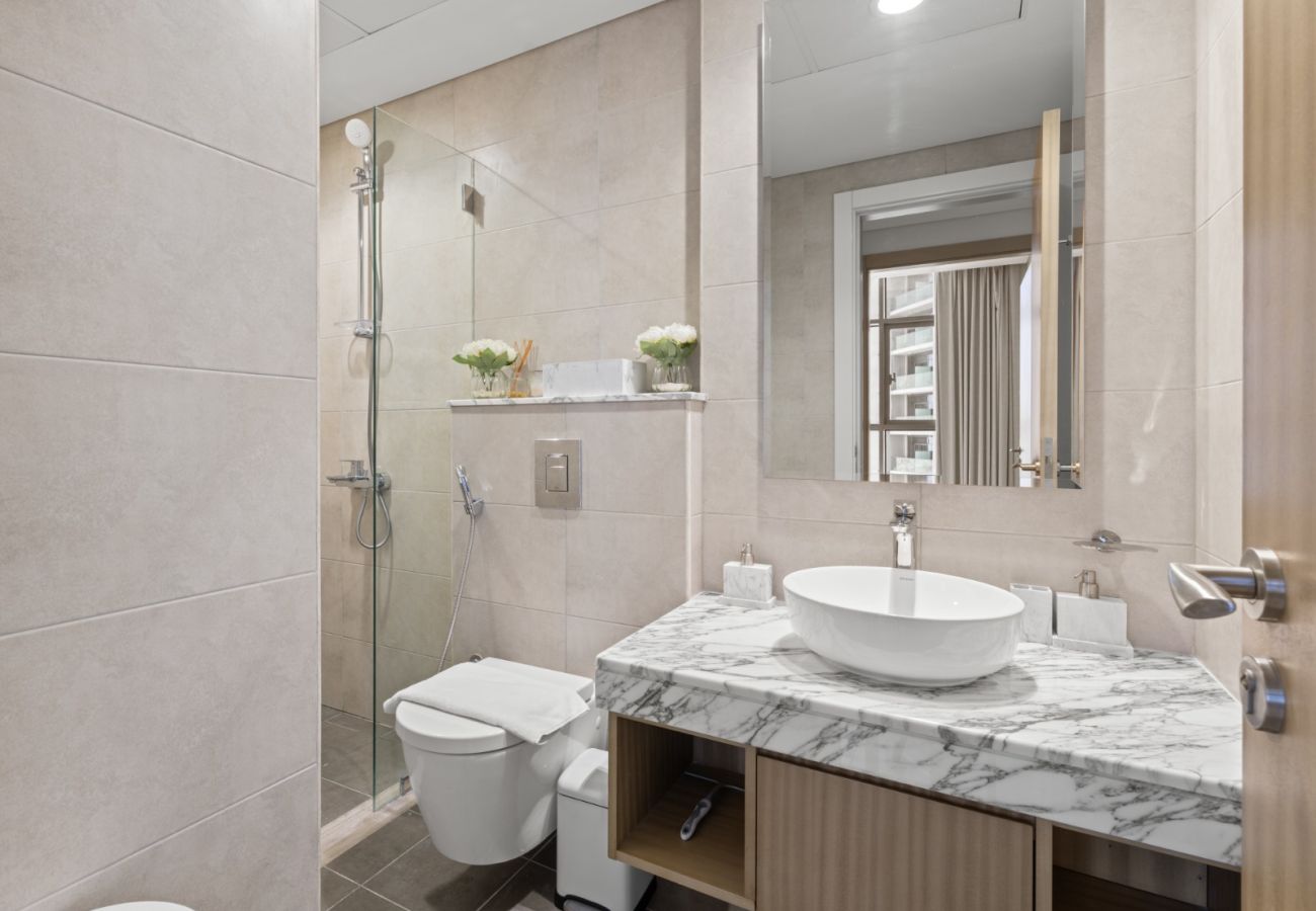 Apartment in Dubai - Sophisticated 2BDR In Aykon City Business Bay