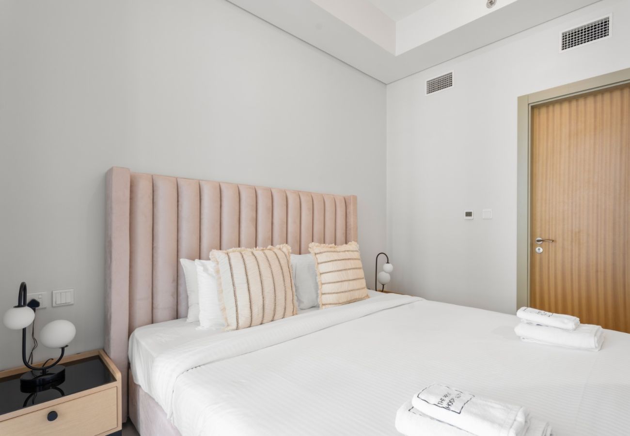 Apartment in Dubai - Sophisticated 2BDR In Aykon City Business Bay
