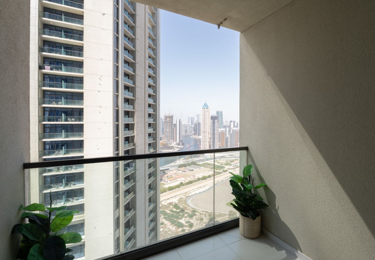 Apartment in Dubai - Sophisticated 2BDR In Aykon City Business Bay