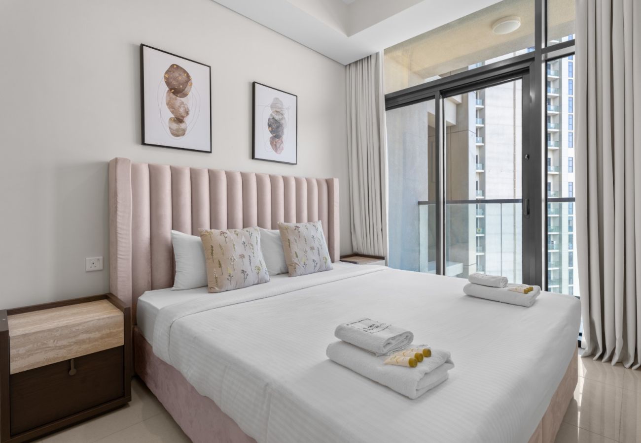 Apartment in Dubai - Sophisticated 2BDR In Aykon City Business Bay