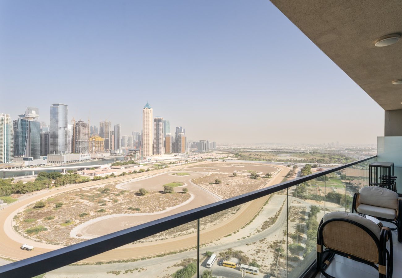 Apartment in Dubai - Sophisticated 2BDR In Aykon City Business Bay