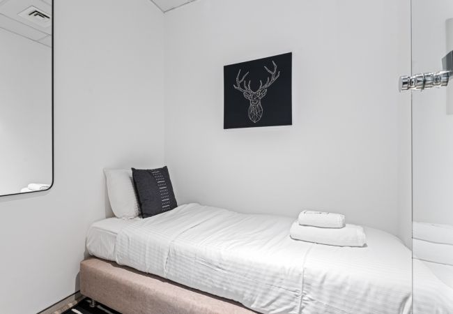 Apartment in Dubai - Stylish City Stay 2BDR + 1GR - Atria Business Bay Apartment in Dubai - Stylish City Stay 2BDR + 1GR - Atria Business Bay