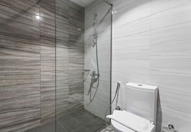 Apartment in Dubai - Urban Elegance: 1BDR in Dunya Apartment in Dubai - Urban Elegance: 1BDR in Dunya