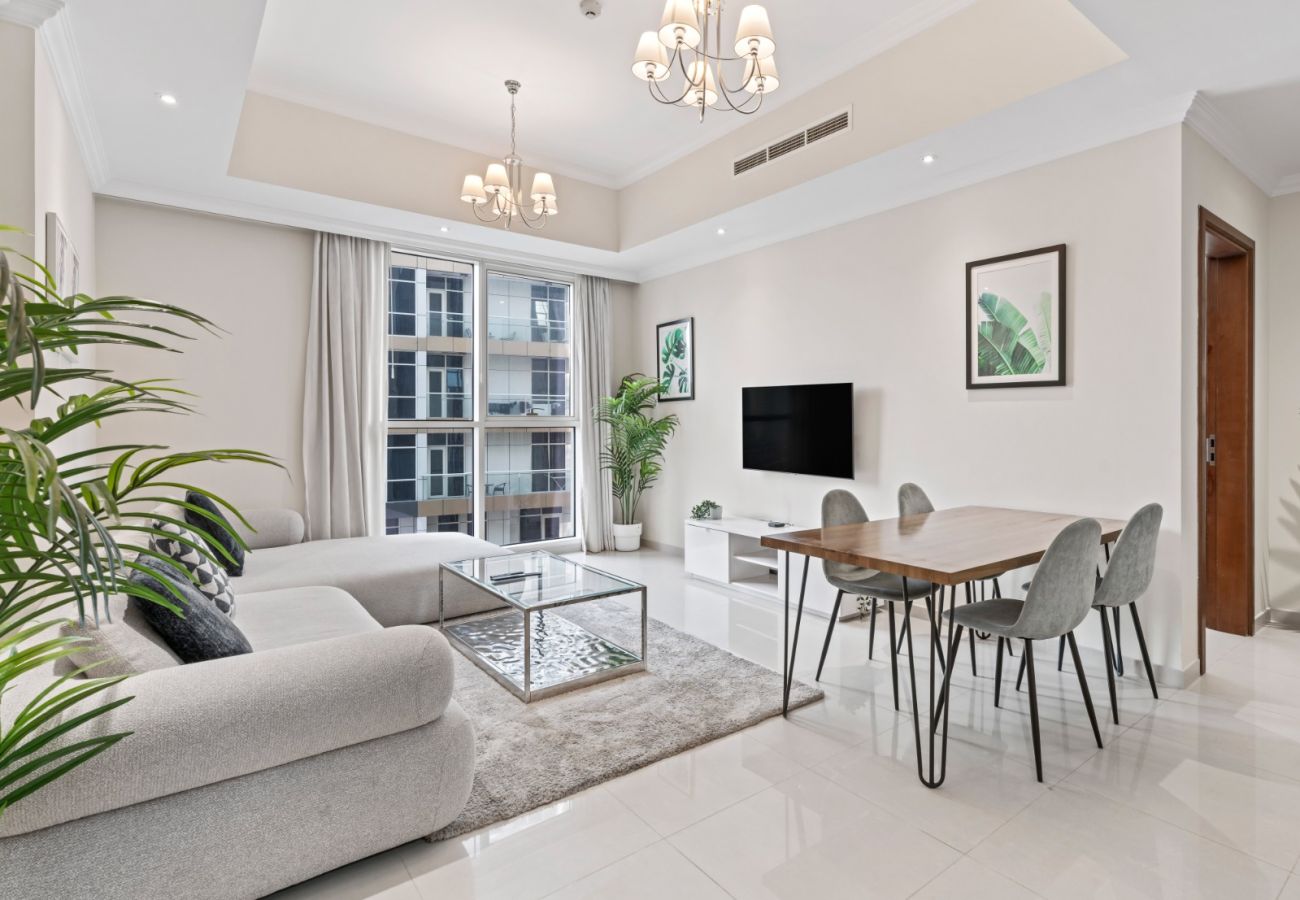 Apartment in Dubai - Urban Elegance: 1BDR in Dunya