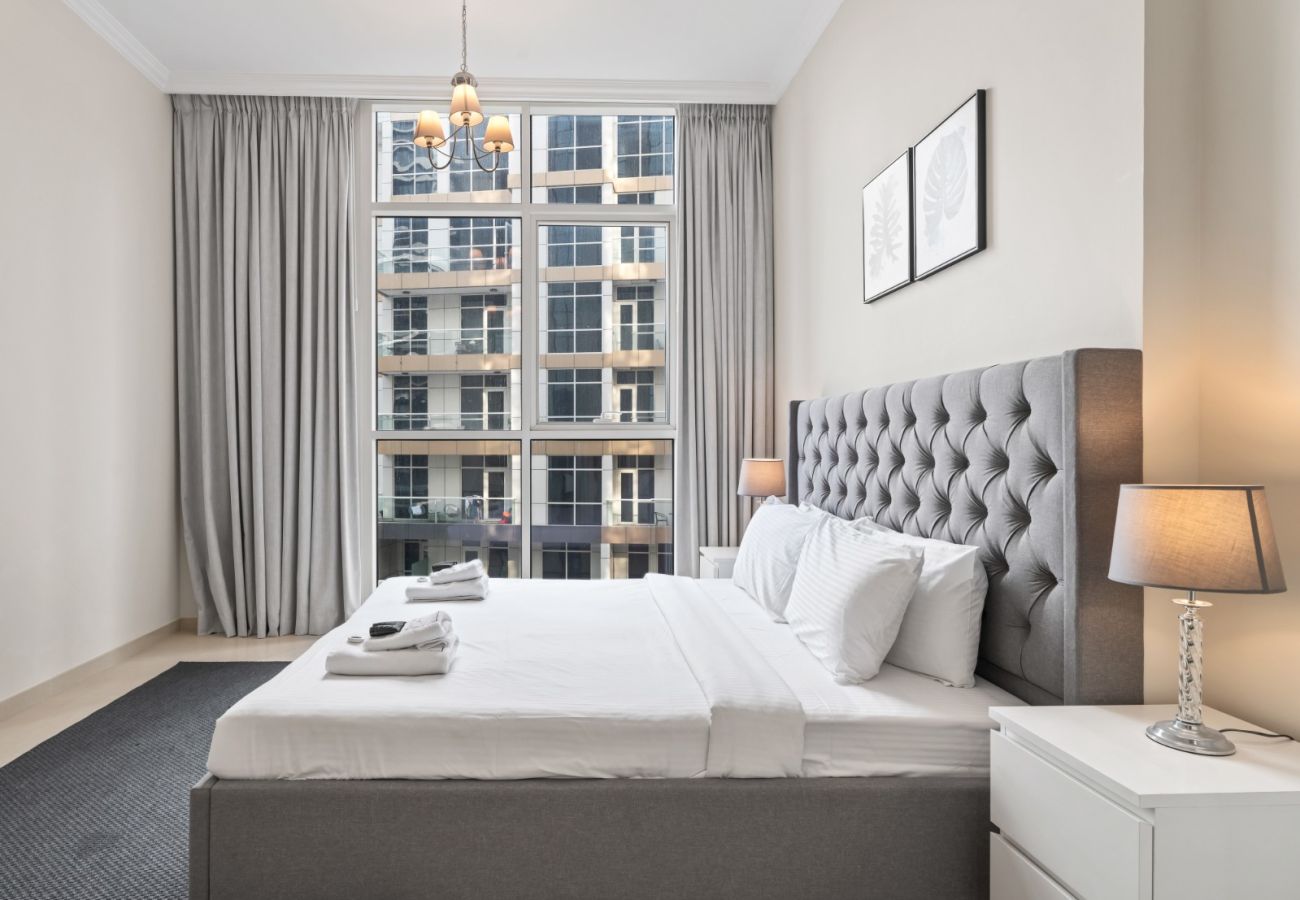 Apartment in Dubai - Urban Elegance: 1BDR in Dunya