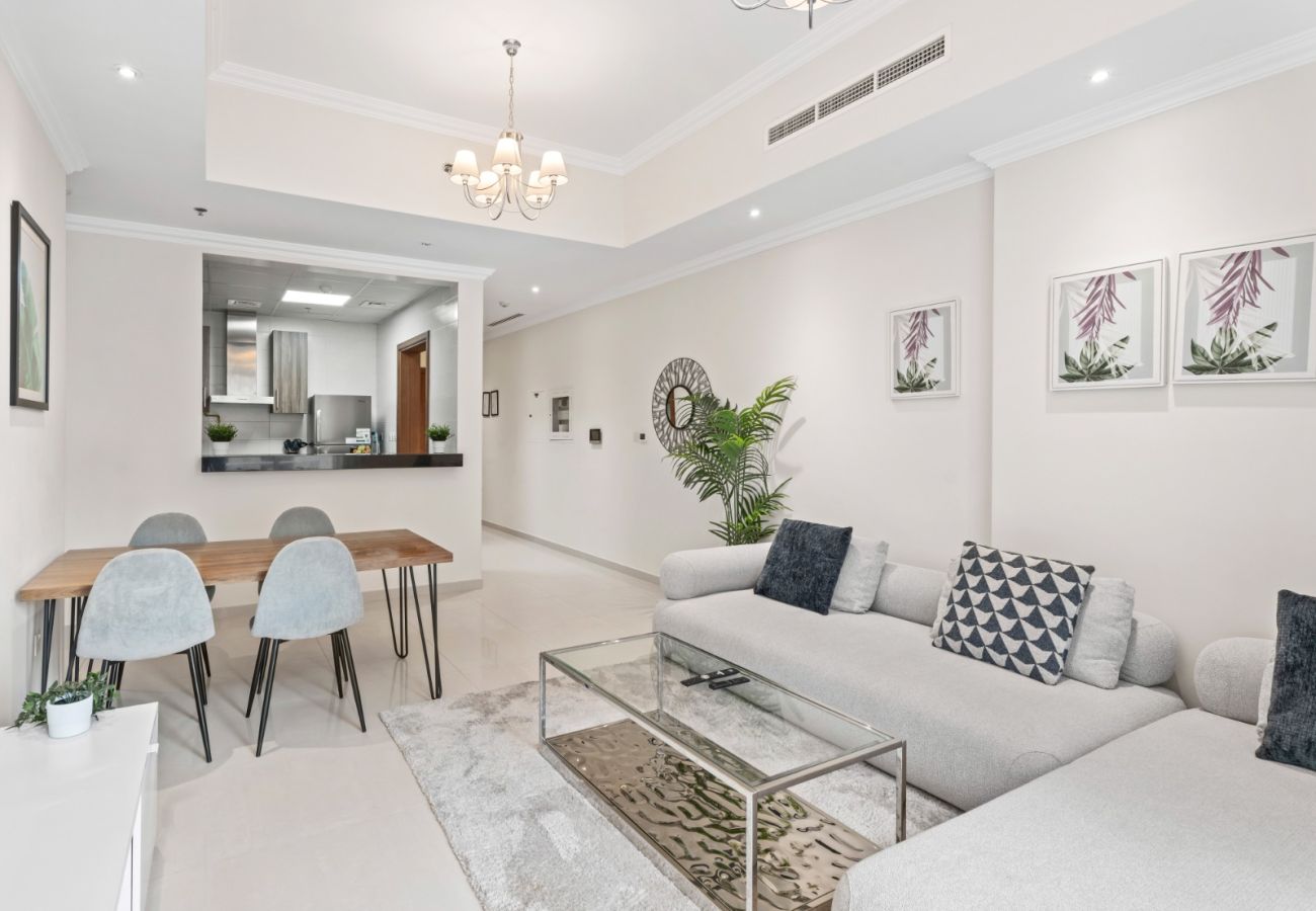 Apartment in Dubai - Urban Elegance: 1BDR in Dunya
