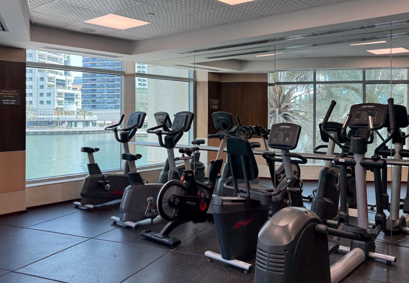Apartment in Dubai - Horizon Bliss: 2BDR Getaway in Fairfield