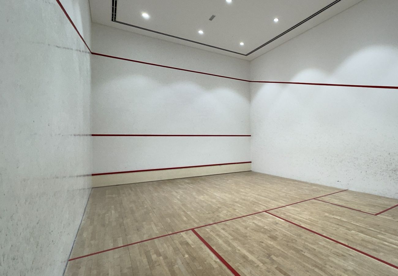 Apartment in Dubai - Horizon Bliss: 2BDR Getaway in Fairfield