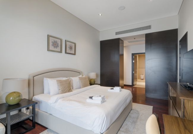 Apartment in Dubai - Coastal Serenity: 1BDR in Royal Amwaj Apartment in Dubai - Coastal Serenity: 1BDR in Royal Amwaj