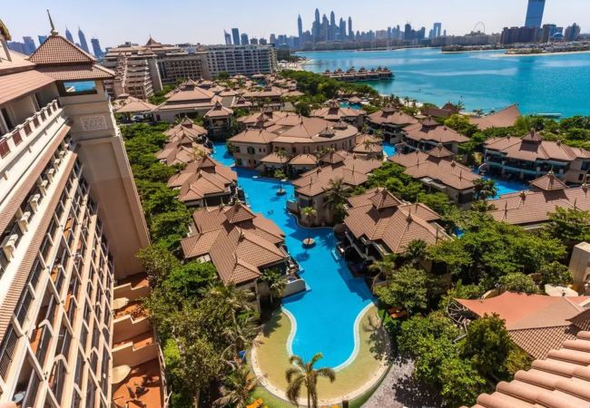 Apartment in Dubai - Coastal Serenity: 1BDR in Royal Amwaj Apartment in Dubai - Coastal Serenity: 1BDR in Royal Amwaj