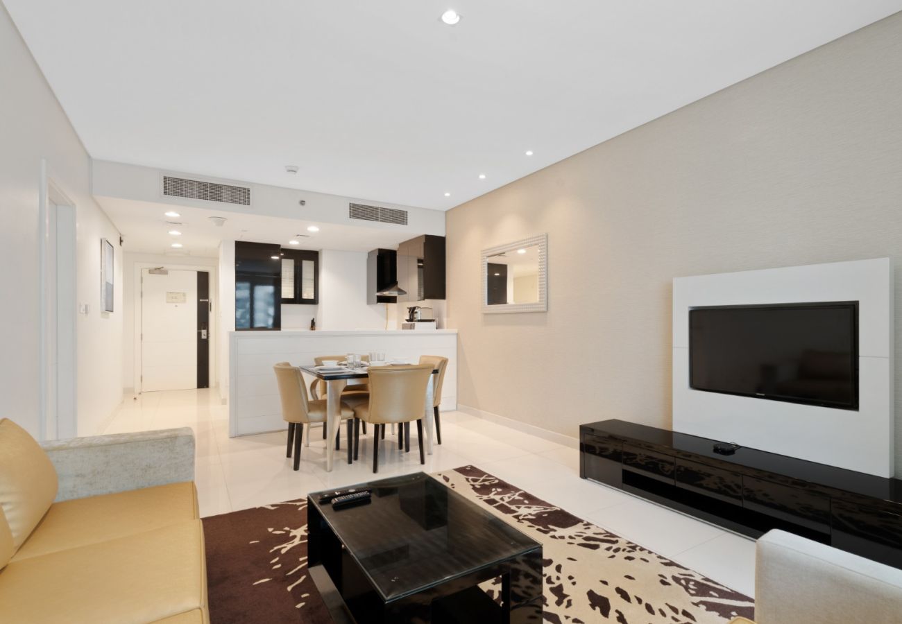 Apartment in Dubai - Water's Edge 1BDR: Your Perfect Grand Getaway-05