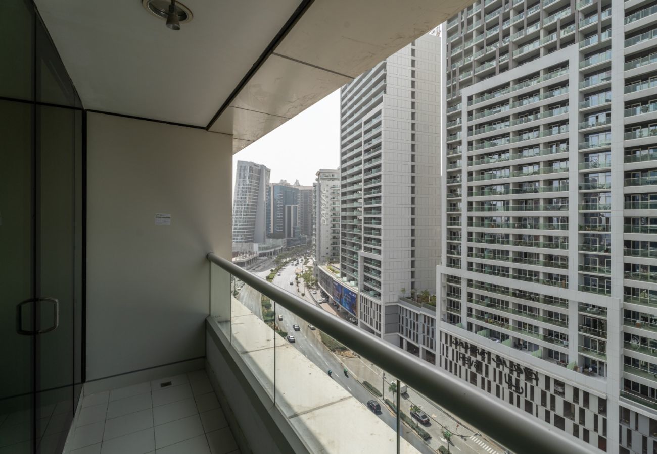 Apartment in Dubai - Water's Edge 1BDR: Your Perfect Grand Getaway-05