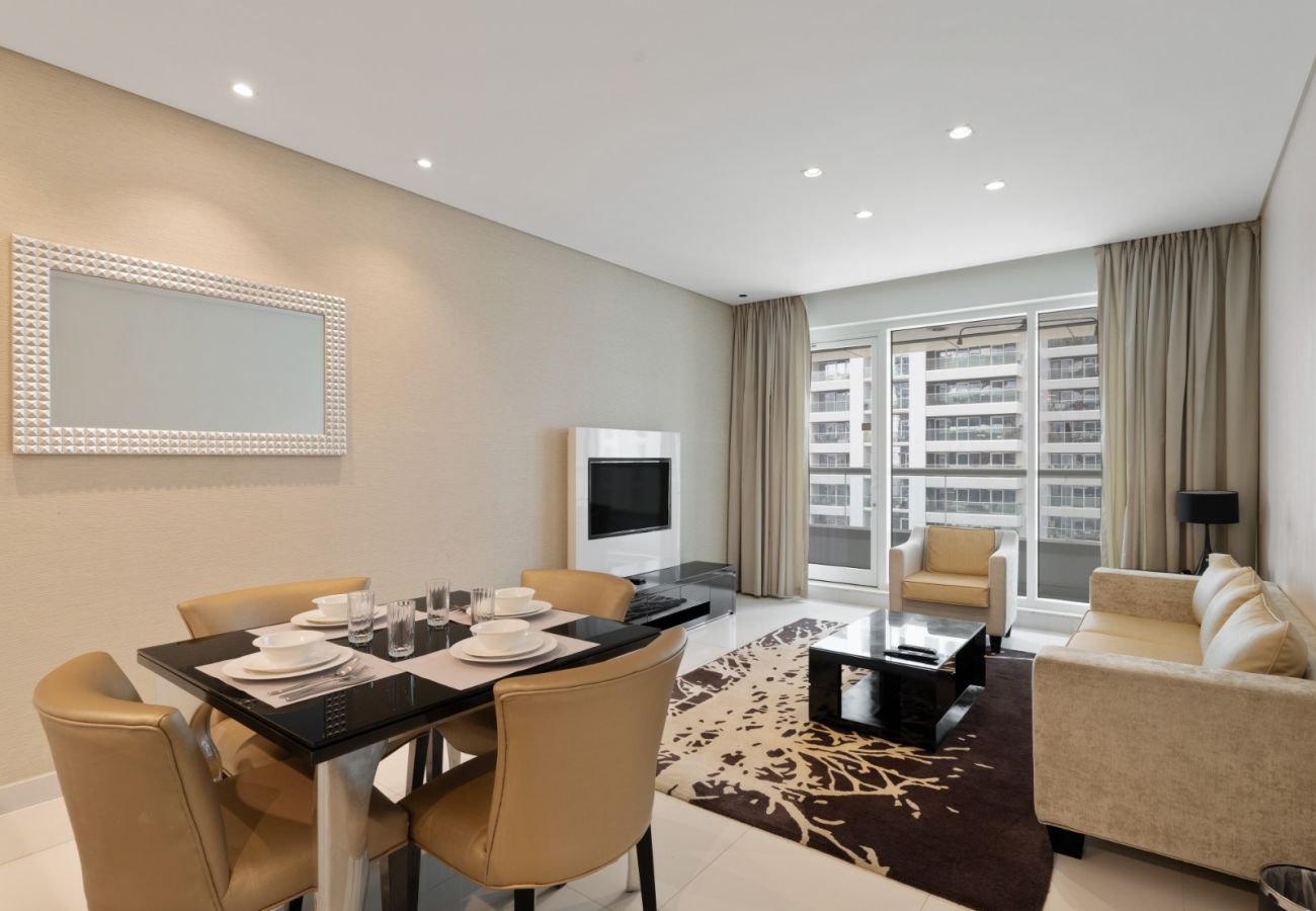 Apartment in Dubai - Water's Edge 1BDR: Your Perfect Grand Getaway-05