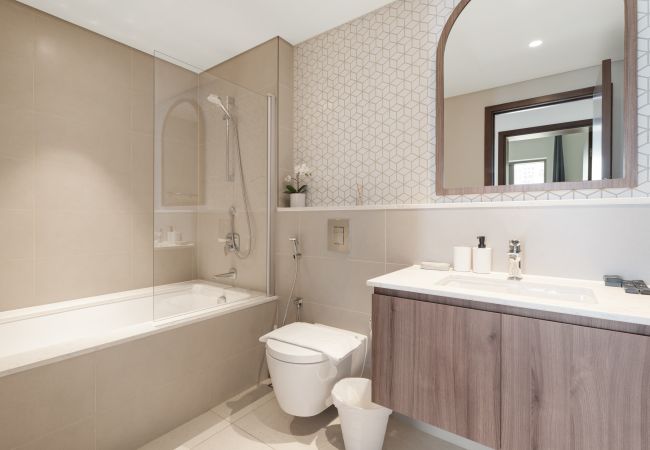 Apartment in Dubai - Opulent Haven 2BDR w Sofa Bed|Sleeps 6| In Vida-02 Apartment in Dubai - Opulent Haven 2BDR w Sofa Bed|Sleeps 6| In Vida-02