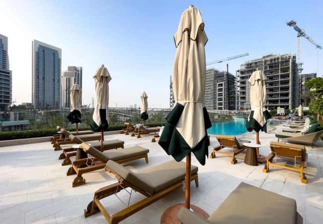 Apartment in Dubai - Opulent Haven 2BDR w Sofa Bed|Sleeps 6| In Vida-02 Apartment in Dubai - Opulent Haven 2BDR w Sofa Bed|Sleeps 6| In Vida-02