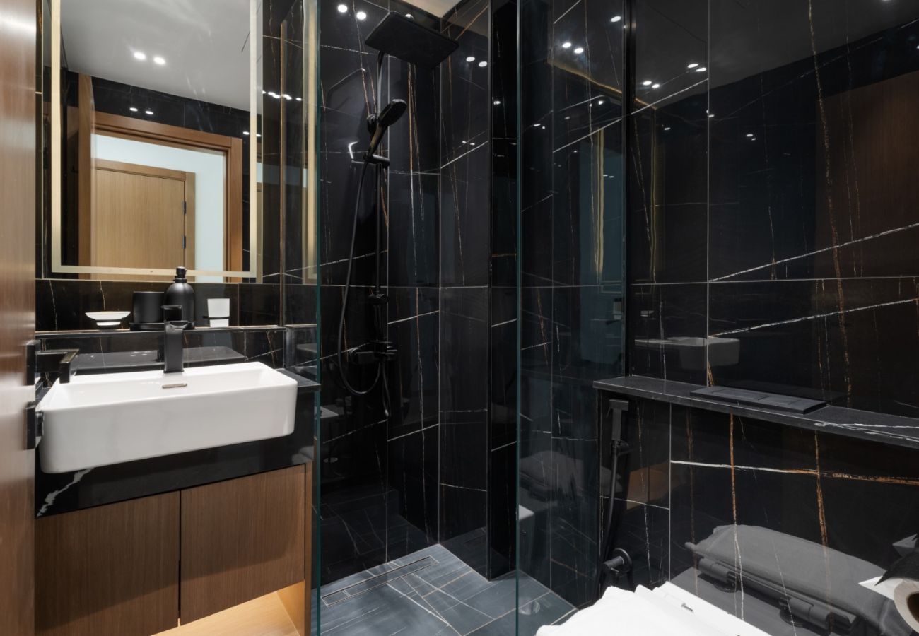 Apartment in Dubai - Luxe Comfort 1BR in Binghatti Venus-05
