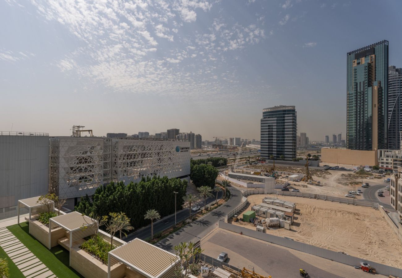Apartment in Dubai - Luxe Comfort 1BR in Binghatti Venus-05