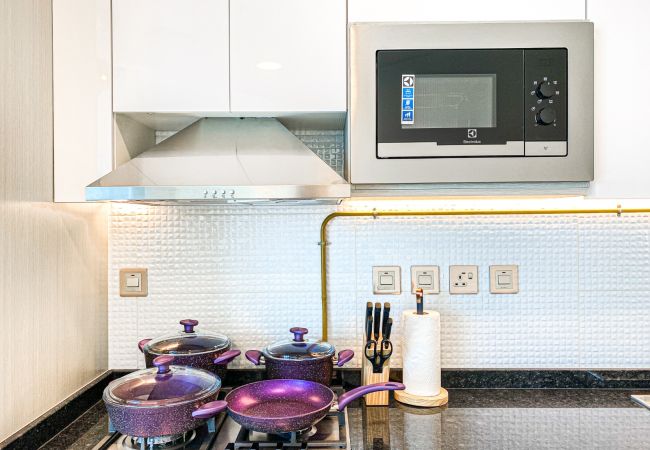 Apartment in Dubai - Chic Urban Escape 1BR|Sleeps 4| In Bayz-18 Apartment in Dubai - Chic Urban Escape 1BR|Sleeps 4| In Bayz-18