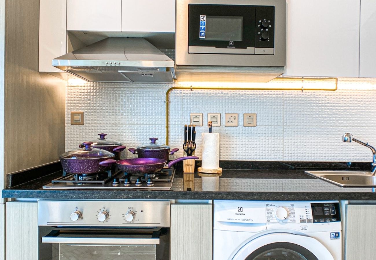 Apartment in Dubai - Chic Urban Escape 1BR in Bayz by Danube-18