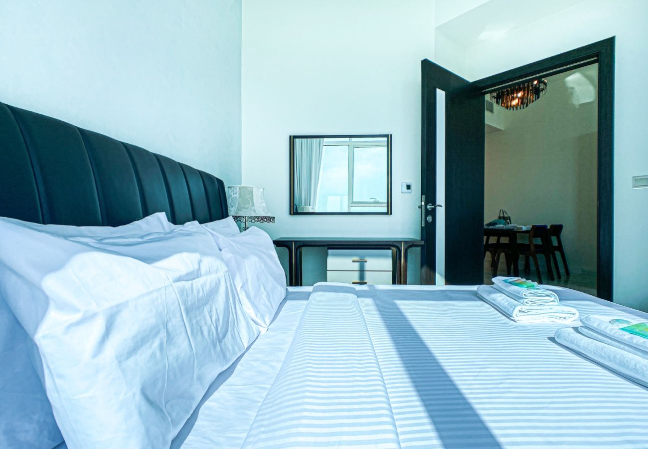Apartment in Dubai - Chic Urban Escape 1BR in Bayz by Danube-18