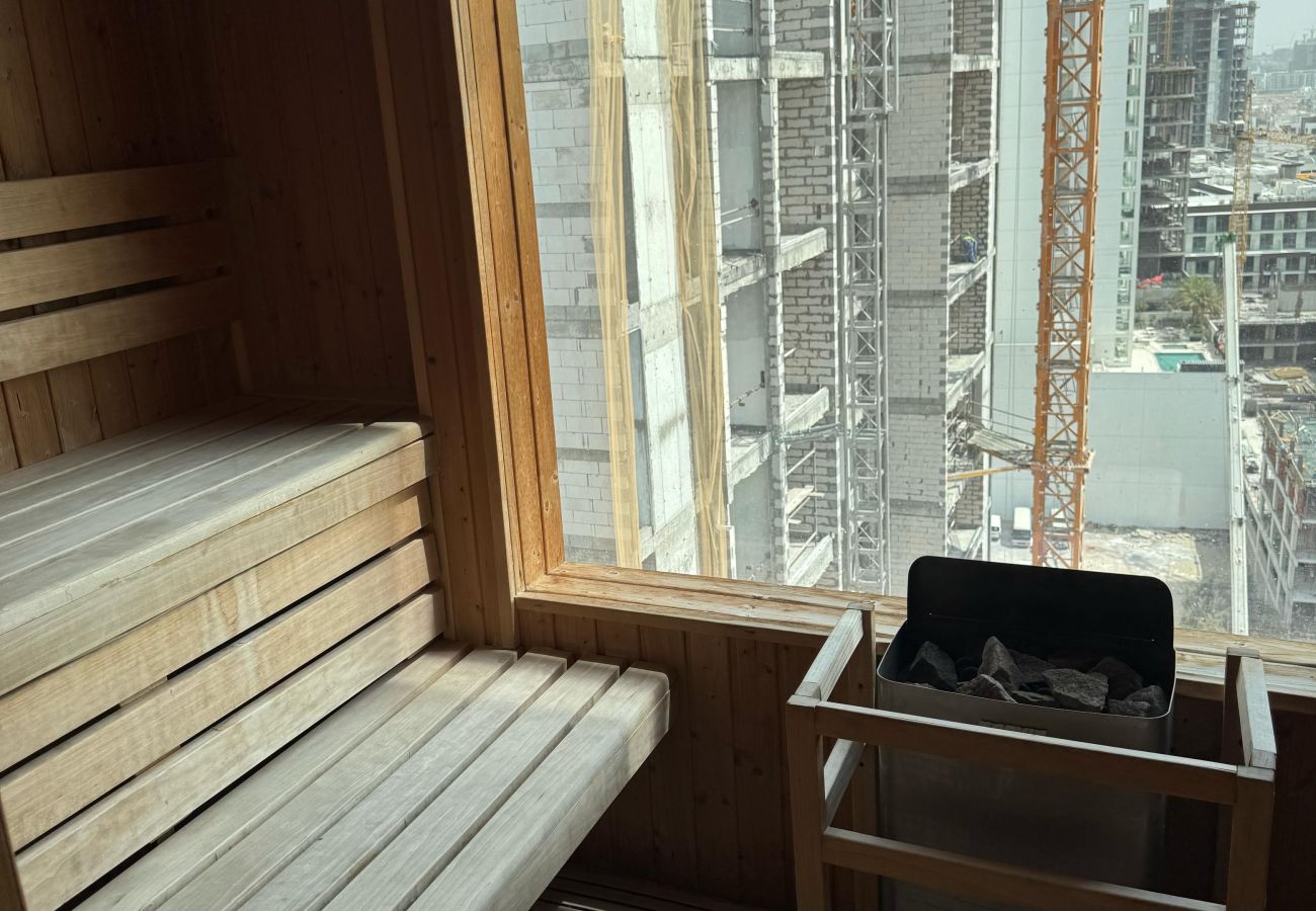 Apartment in Dubai - Elite Haven: Luxurious 1BR in Blue Bell