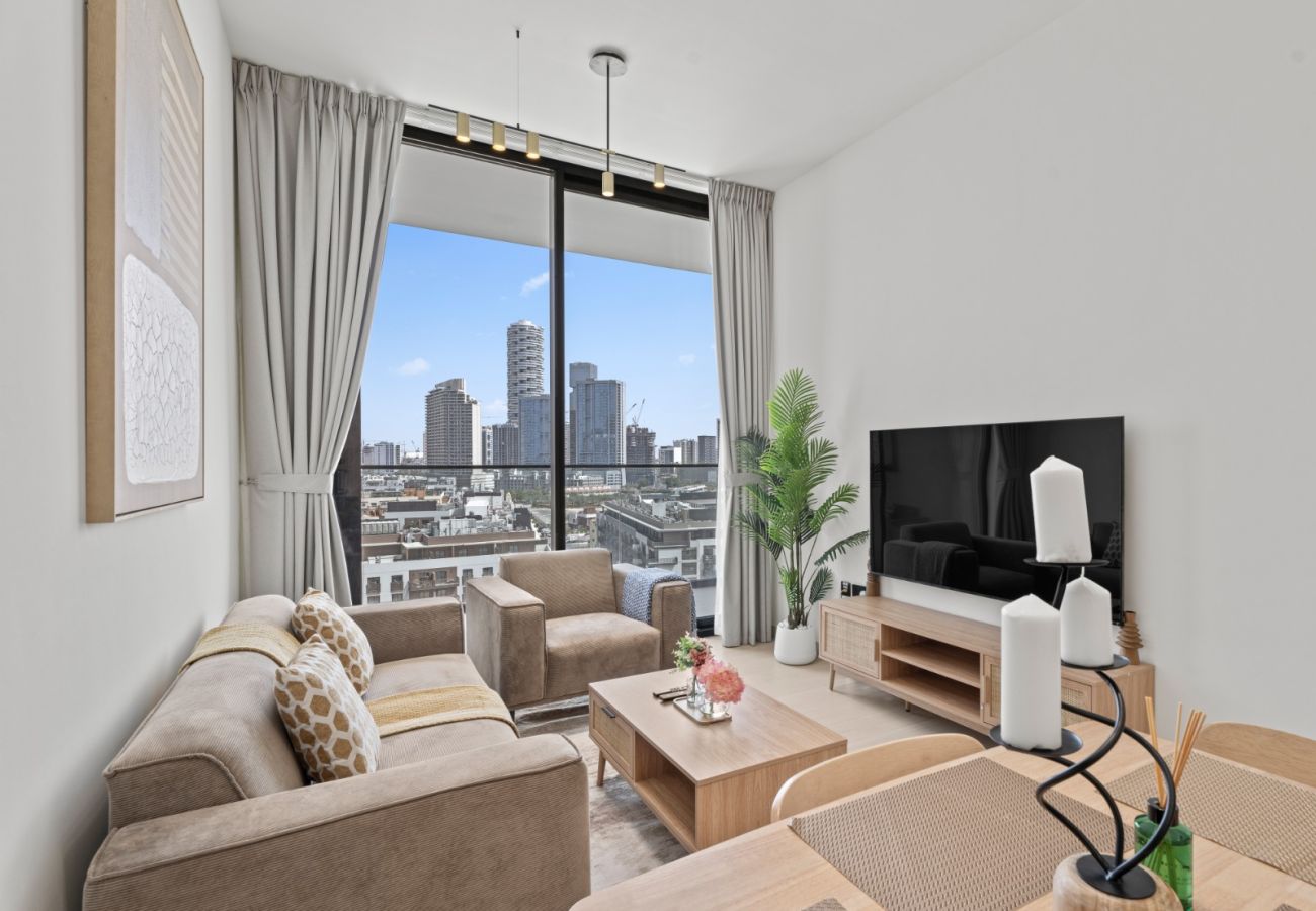 Apartment in Dubai - Aesthetic Elegance: 1 BDR in Binghatti Onyx