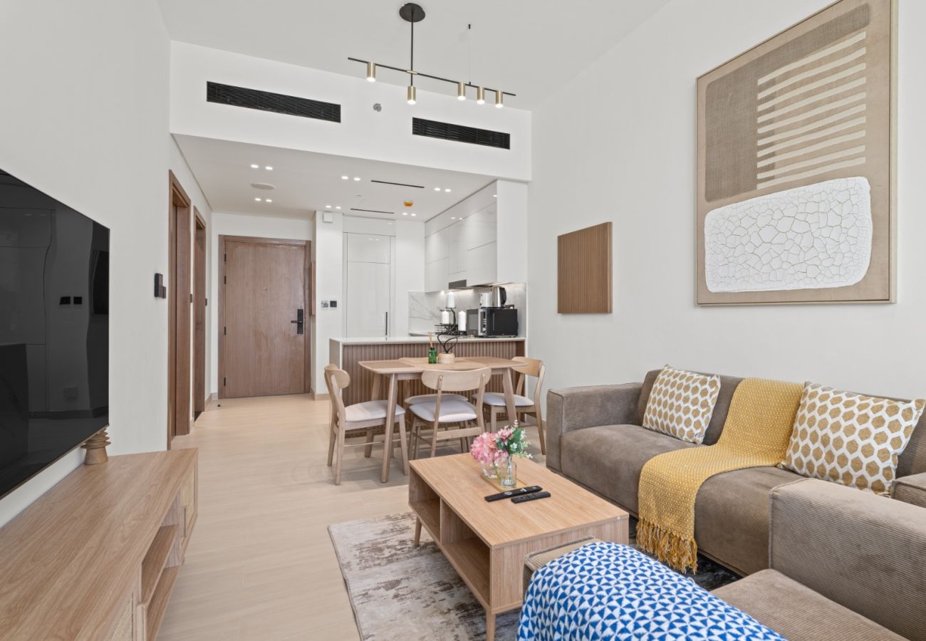 Apartment in Dubai - Aesthetic Elegance: 1 BDR in Binghatti Onyx