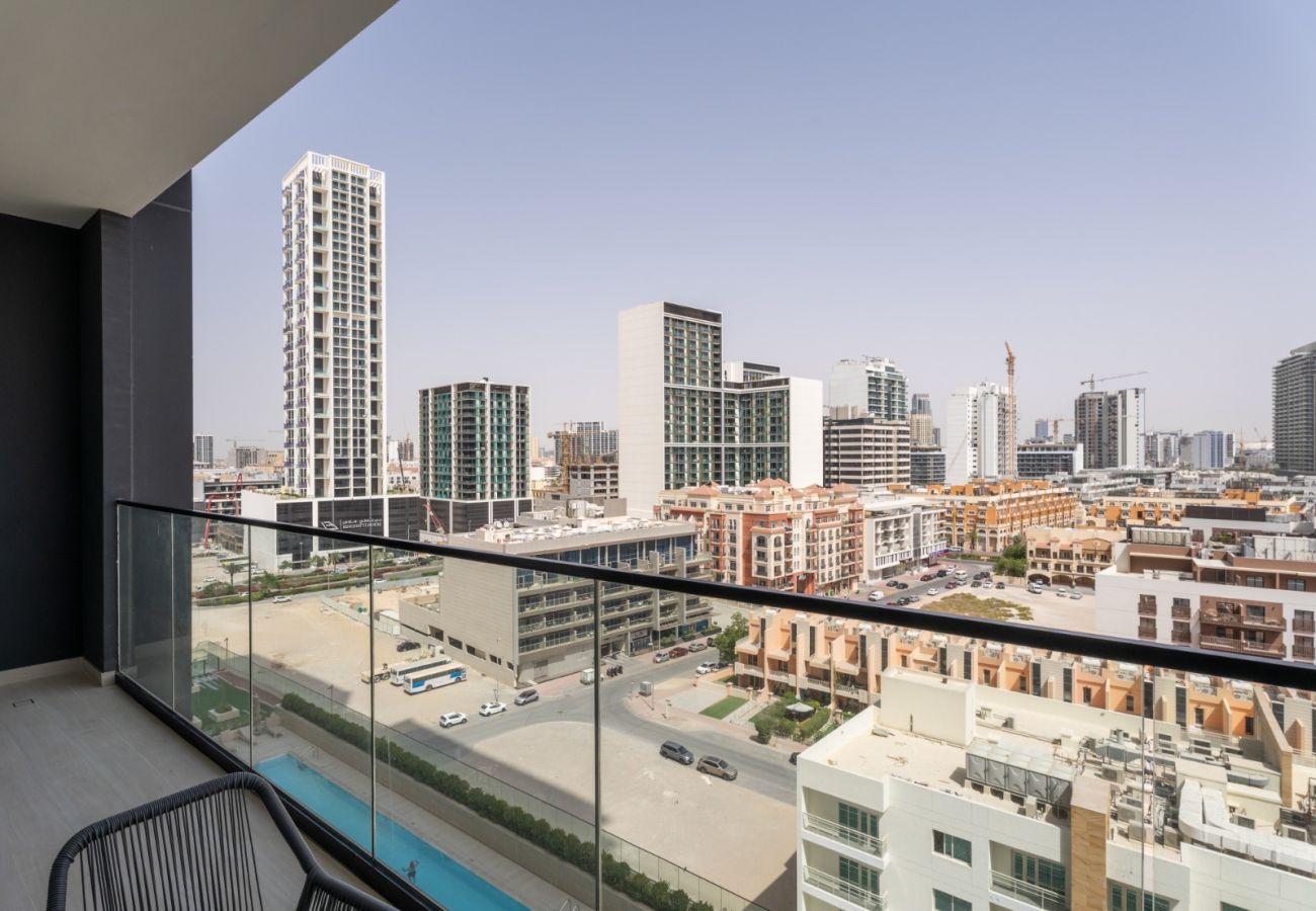 Apartment in Dubai - Aesthetic Elegance: 1 BDR in Binghatti Onyx