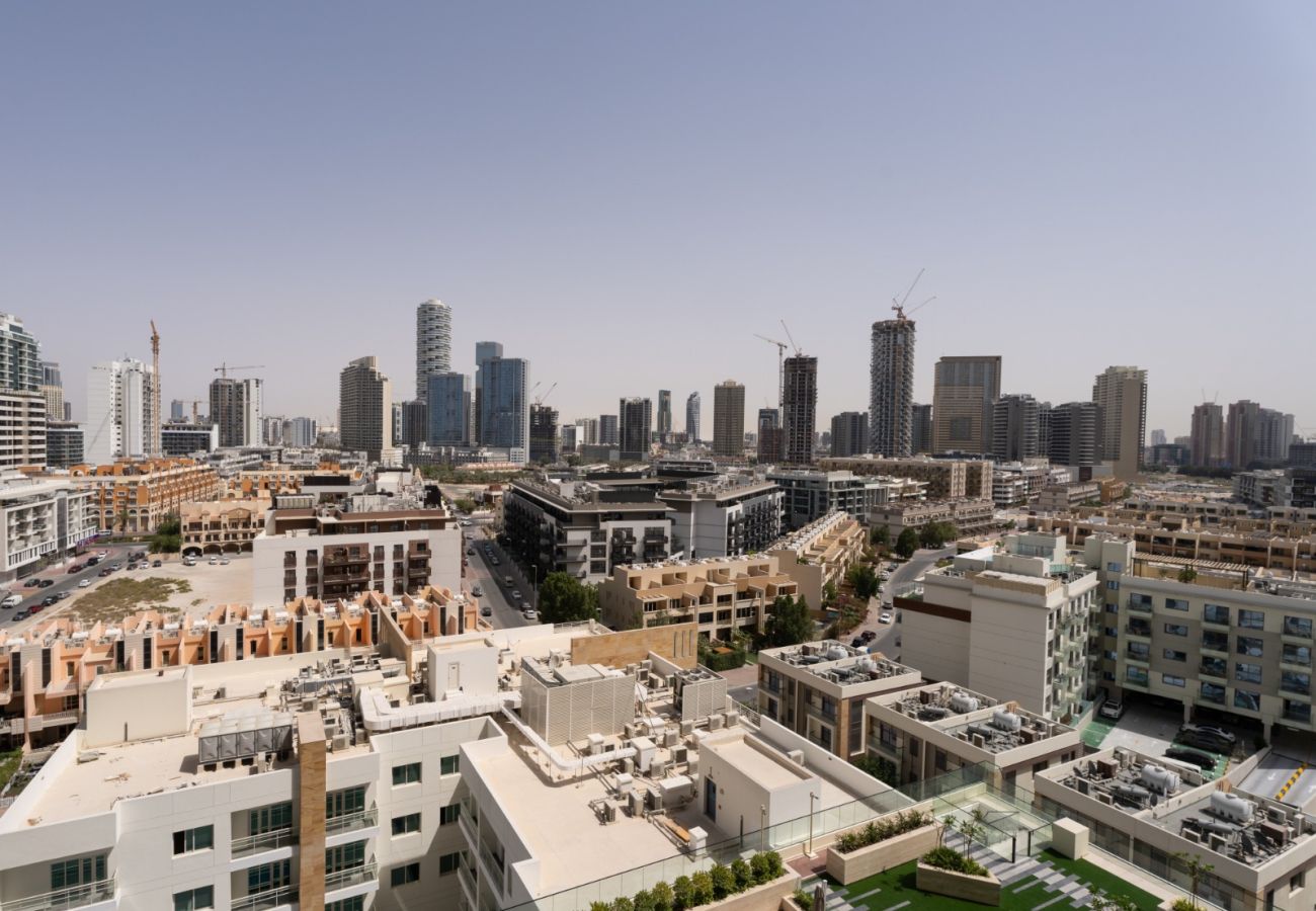 Apartment in Dubai - Aesthetic Elegance: 1 BDR in Binghatti Onyx