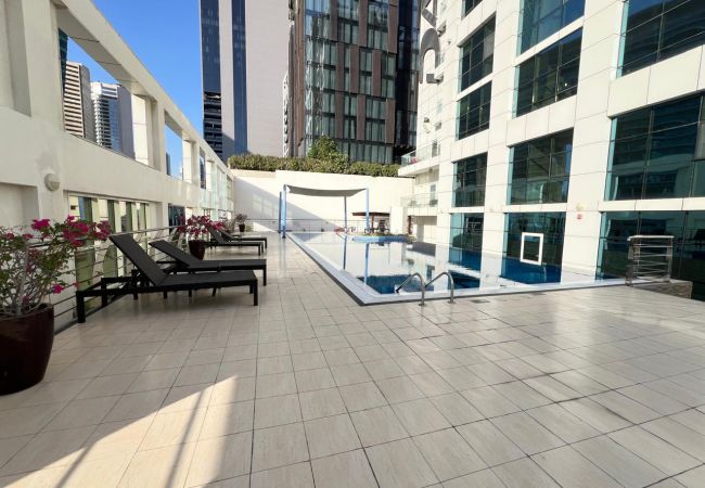 Apartment in Dubai - Luxury Prestige 1BR|Sleeps 4|-Damac Central Apartment in Dubai - Luxury Prestige 1BR|Sleeps 4|-Damac Central