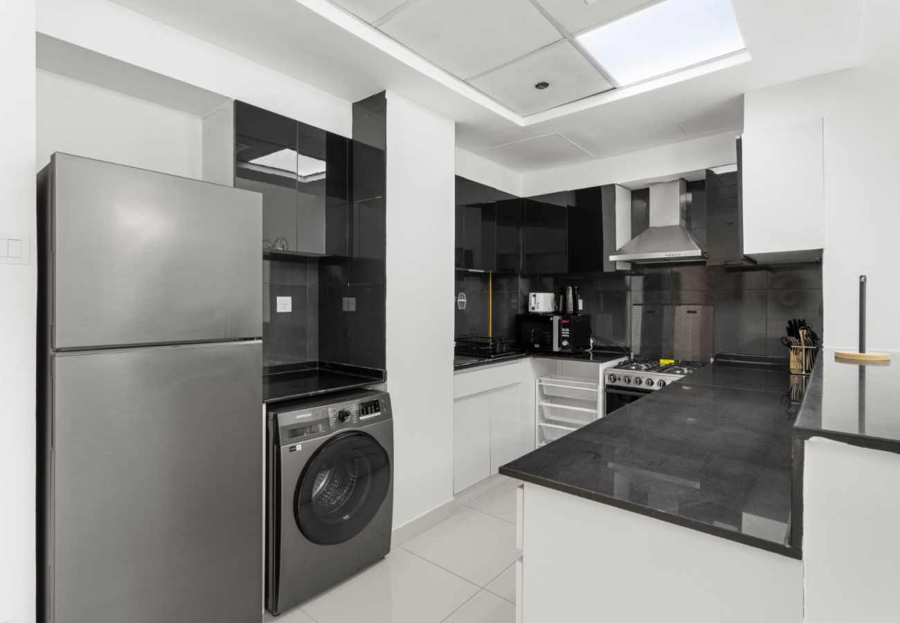 Apartment in Dubai - Luxury Prestige 1BR w/ Sofa Cum Bed-Damac Central