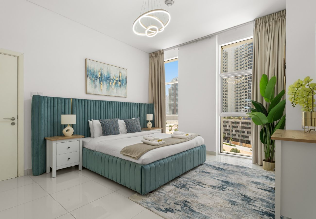 Apartment in Dubai - Luxury Prestige 1BR w/ Sofa Cum Bed-Damac Central