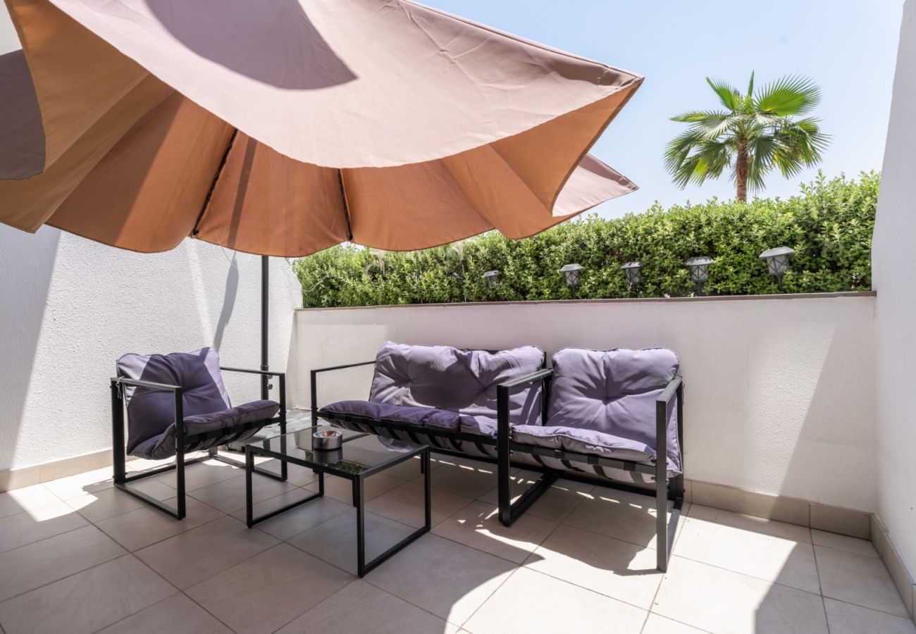 Studio in Dubai - Homely Bliss Studio in Azizi Riviera