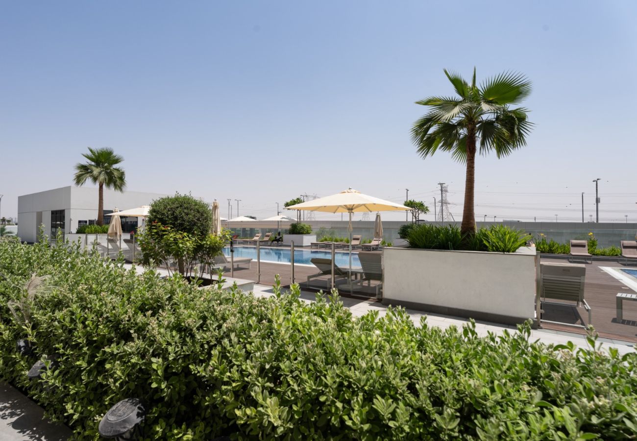Studio in Dubai - Homely Bliss Studio in Azizi Riviera
