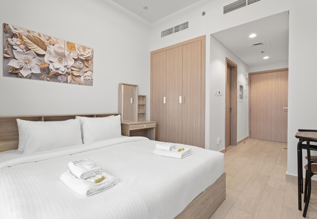 Studio in Dubai - Homely Bliss Studio in Azizi Riviera