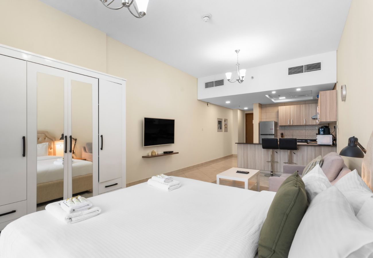 Studio in Dubai - Airy Luxe Studio in Chaimaa-06