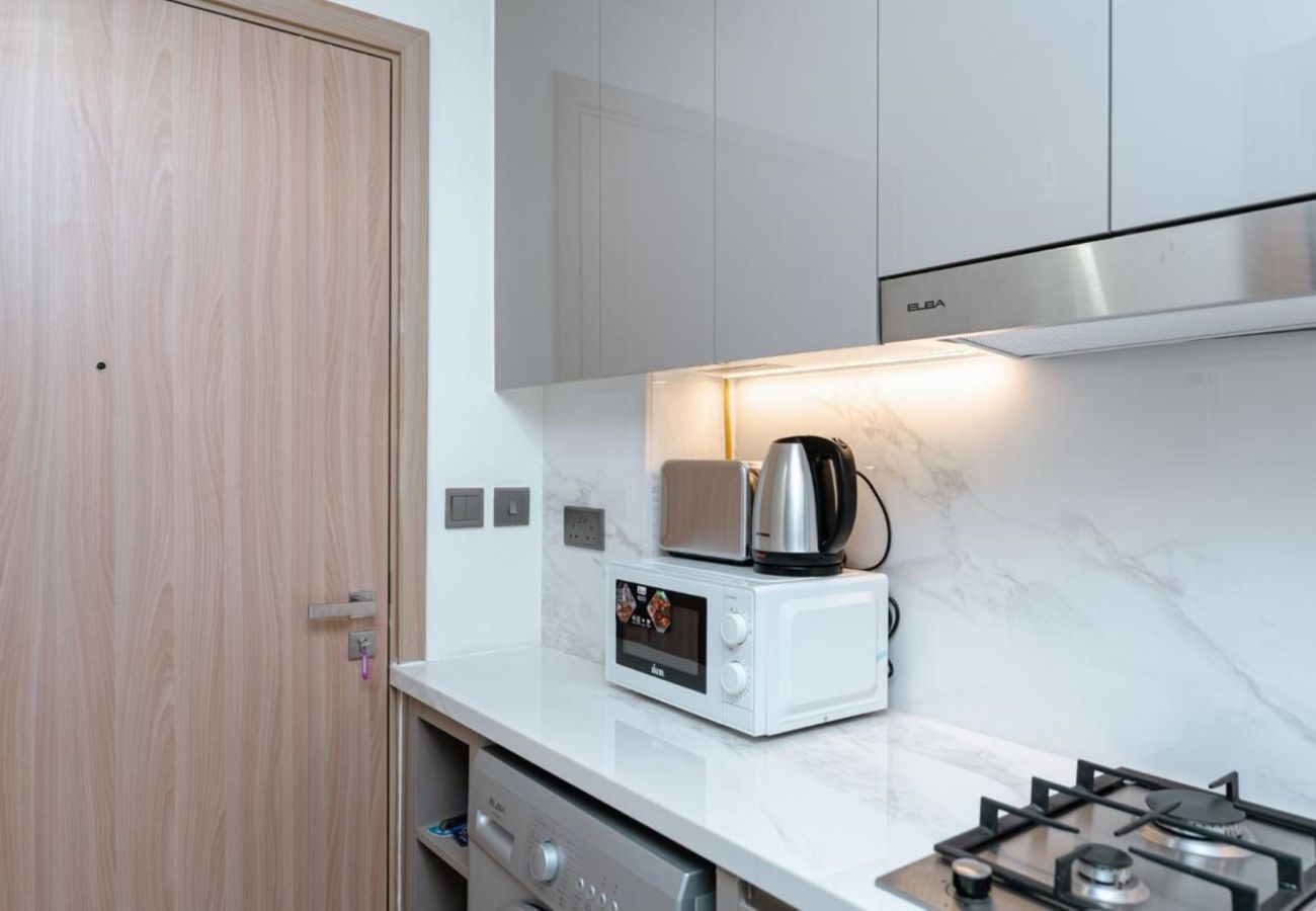 Studio in Dubai - Stayscape Luxe Studio in Azizi Riviera