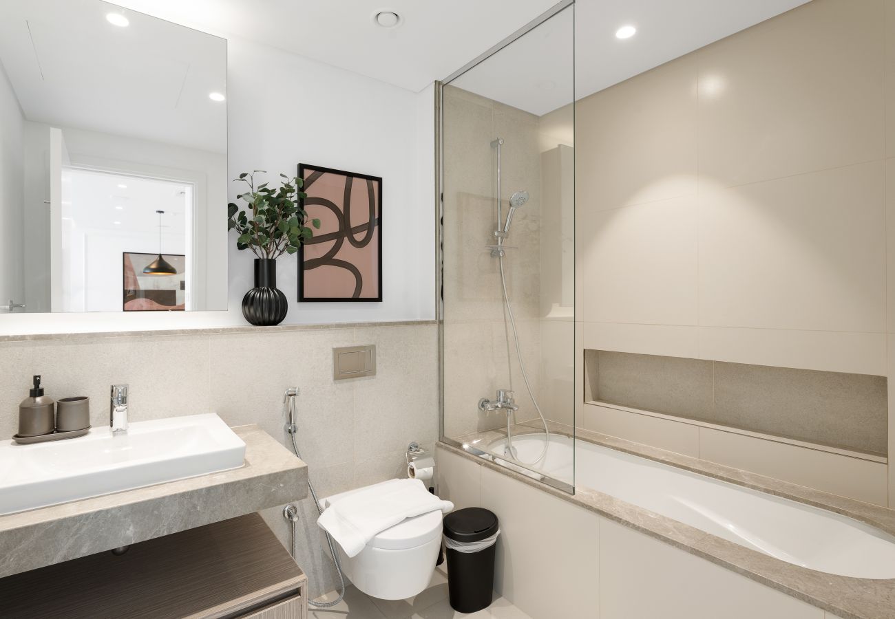 Apartment in Dubai - The Grand Majestic – Sky Luxe 1BR