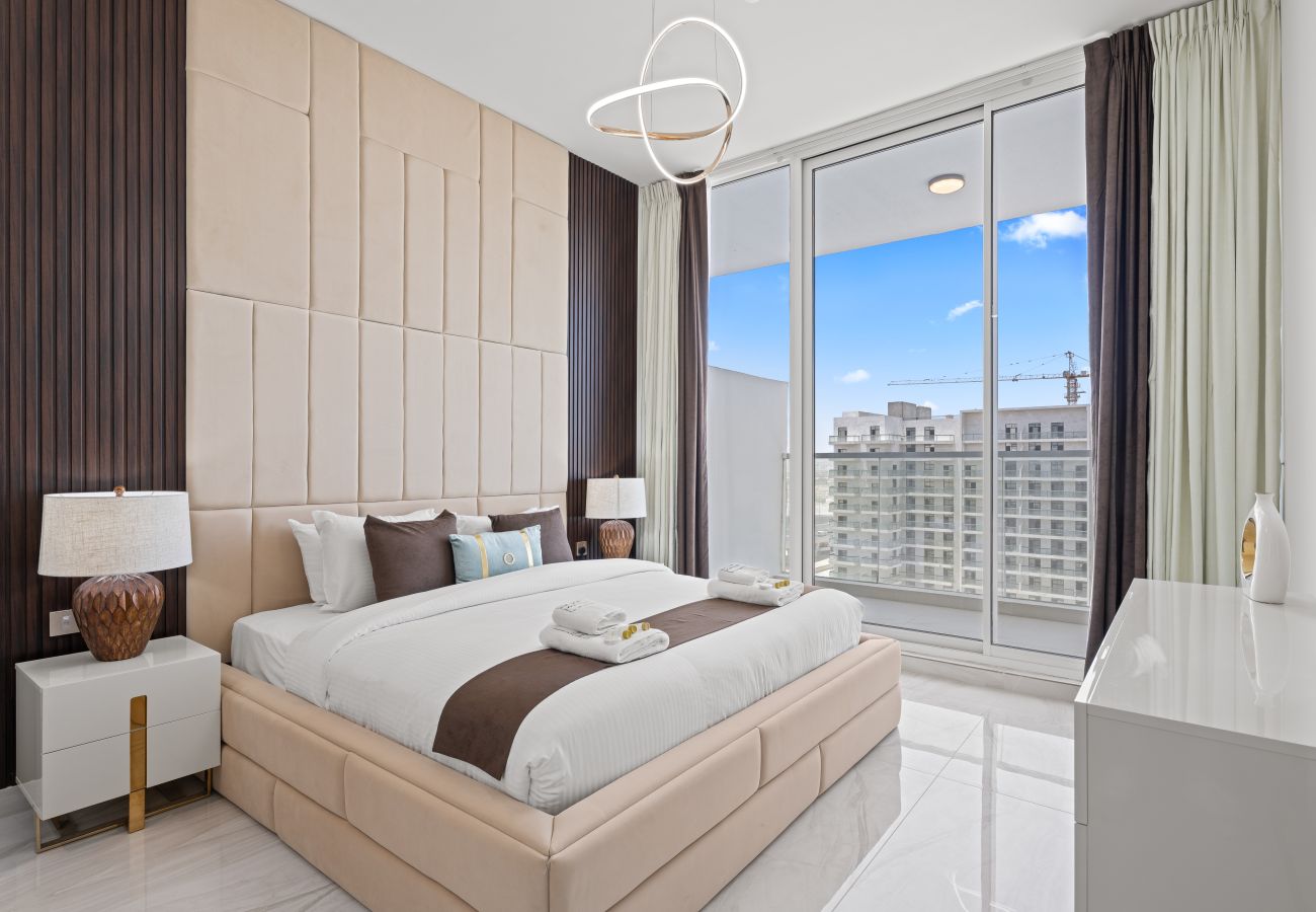 Apartment in Dubai - The Royal Suite | 2BR w Study in Gemz-04