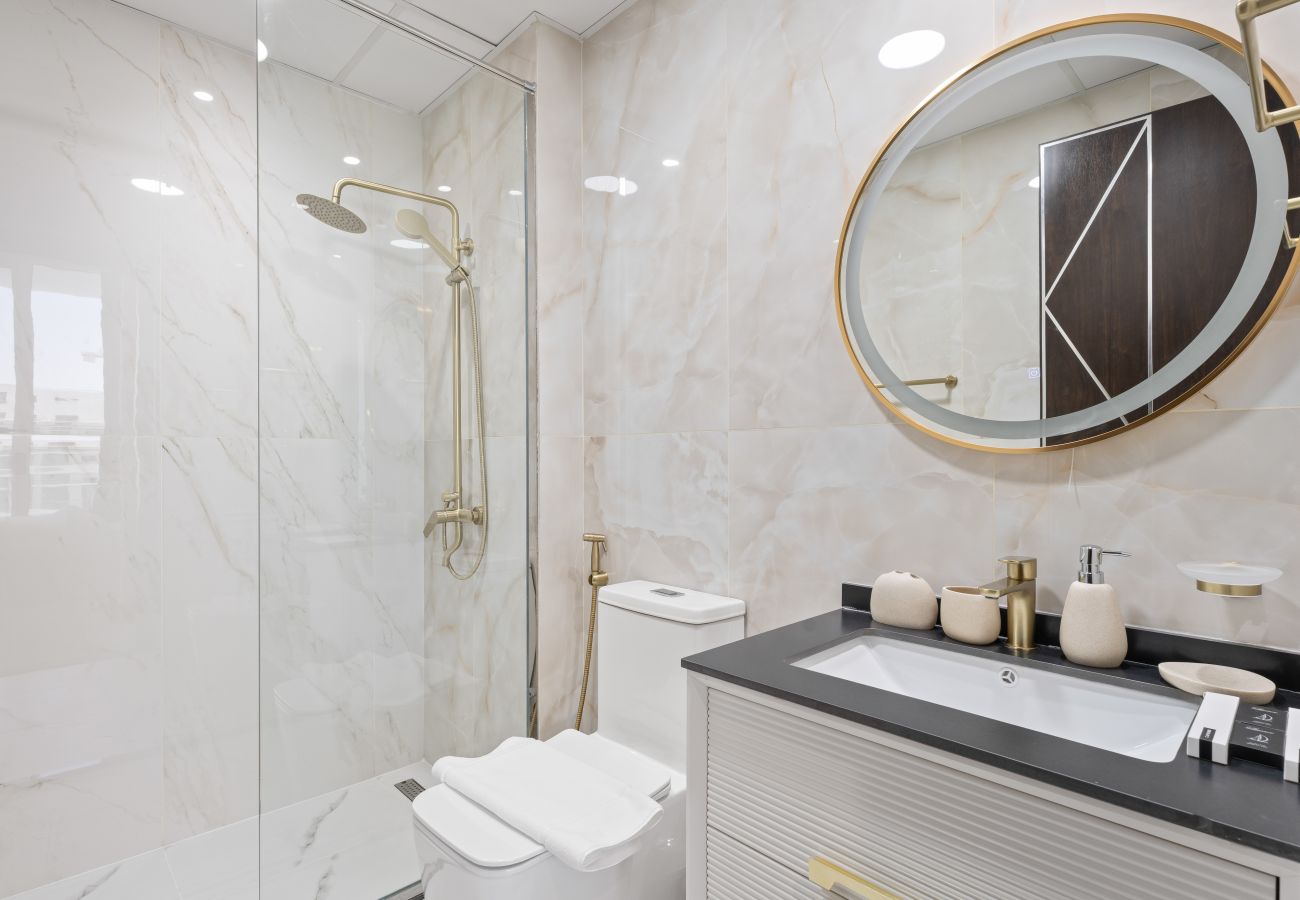Apartment in Dubai - The Royal Suite | 2BR w Study in Gemz-04
