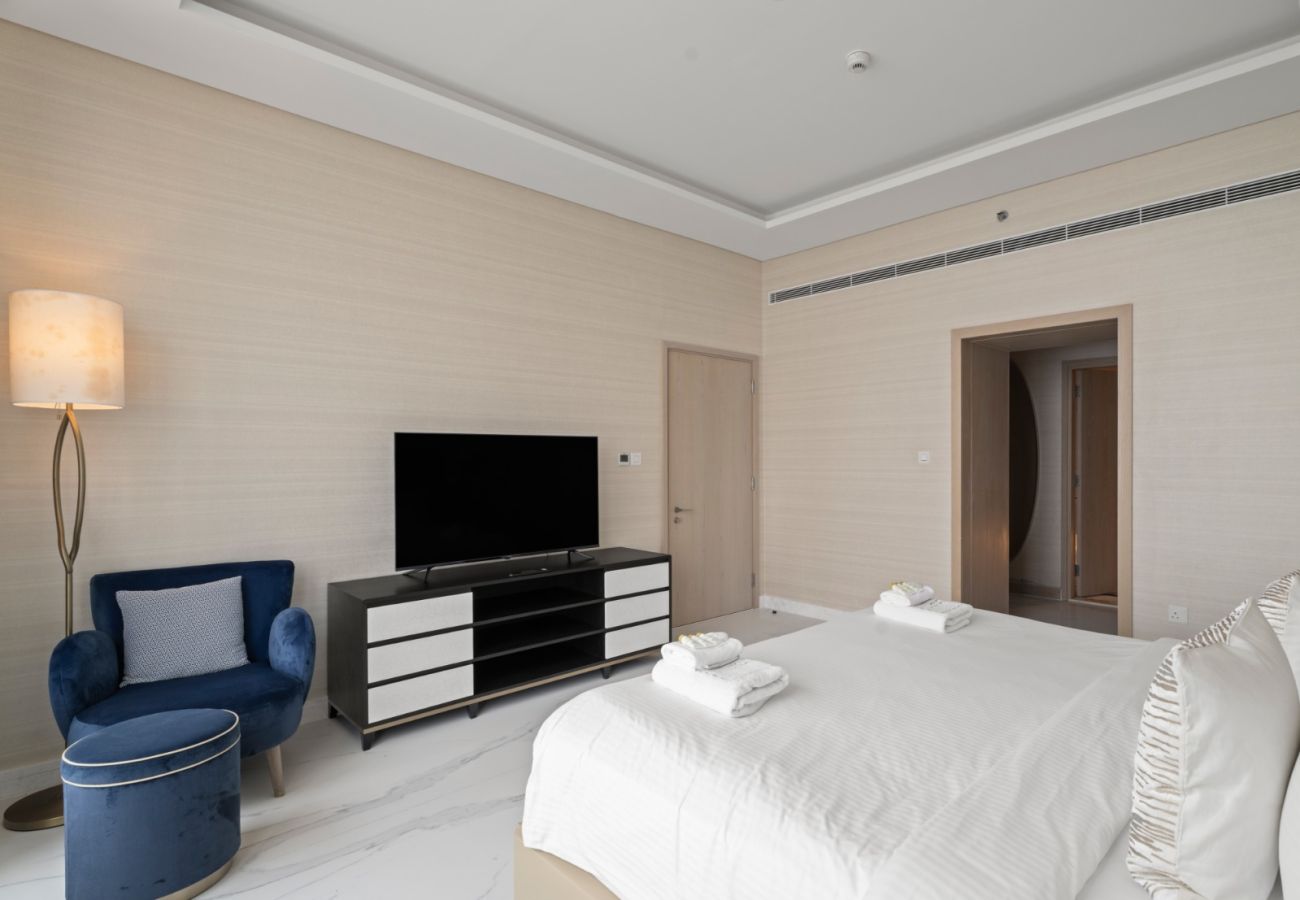 Apartment in Dubai - Tranquil Pearl | Luxe 1BR Island Retreat in Palm