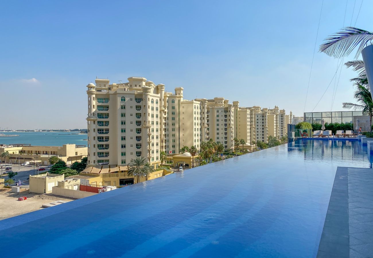 Studio in Dubai - Sunset Bliss | Elegant Palm Island Studio