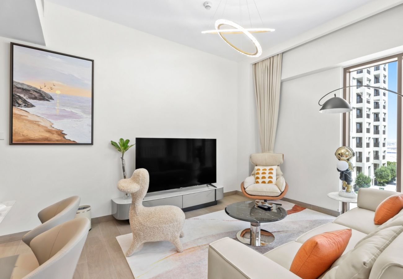 Apartment in Dubai - Creekside Charm | Homely 2BR in Lotus 2