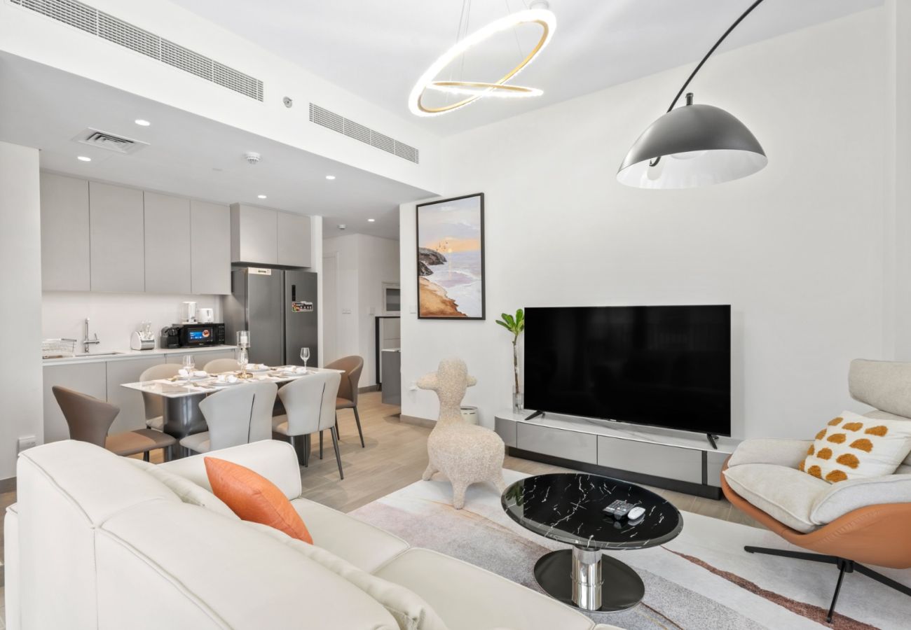 Apartment in Dubai - Creekside Charm | Homely 2BR in Lotus 2
