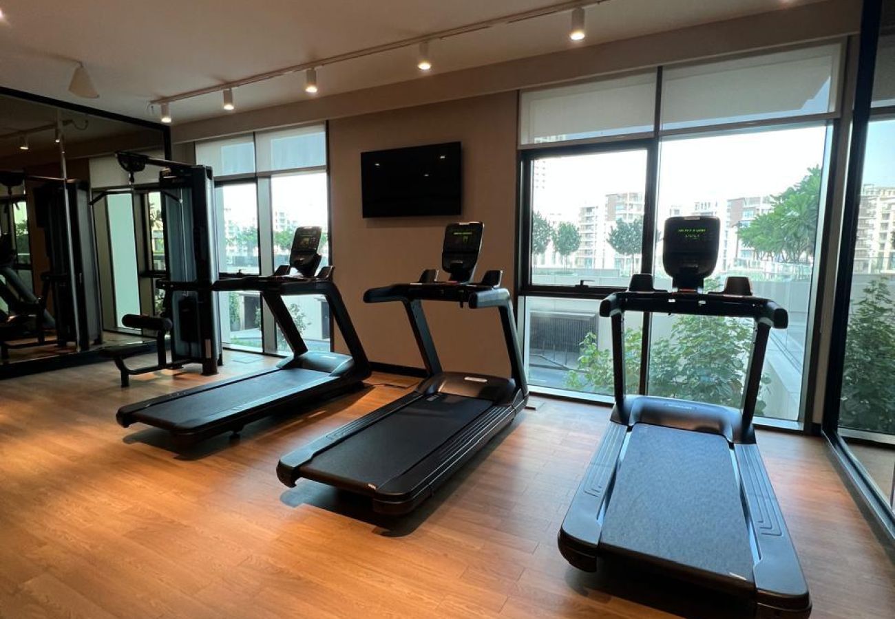 Apartment in Dubai - Wanderlust Stay | Relaxing 2BR in Creek Palace