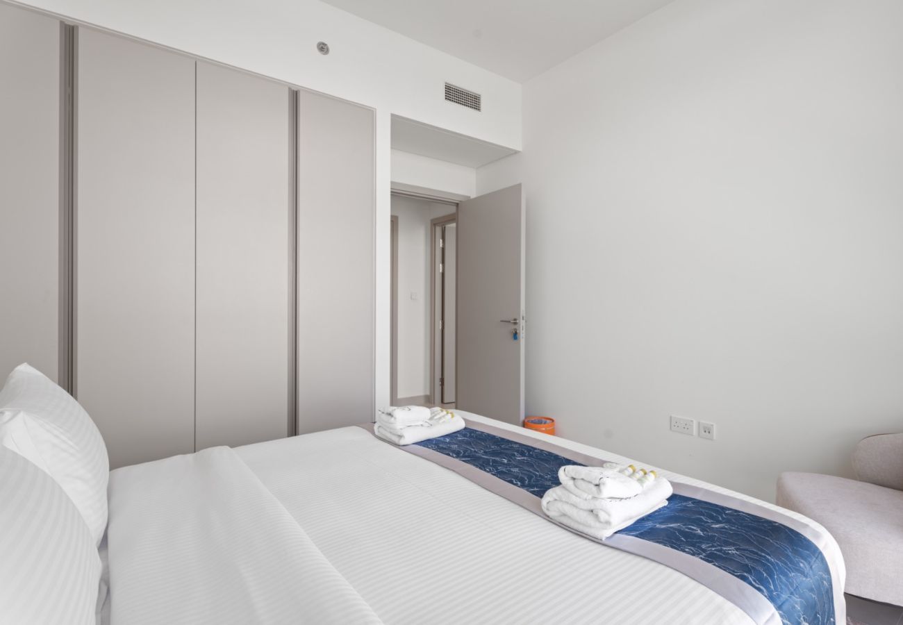 Apartment in Dubai - Wanderlust Stay | Relaxing 2BR in Creek Palace