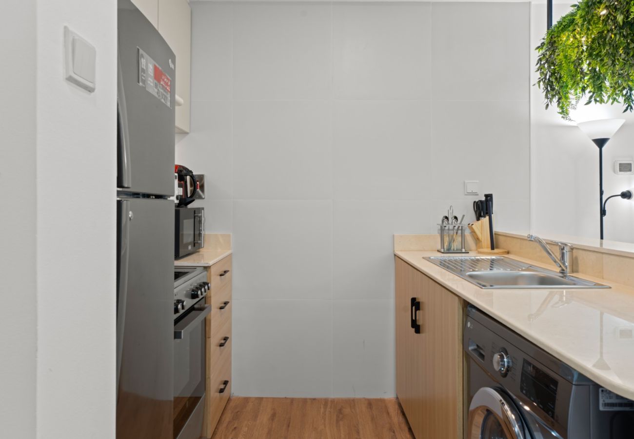 Apartment in Dubai - The Elite 1BR Escape in Escan
