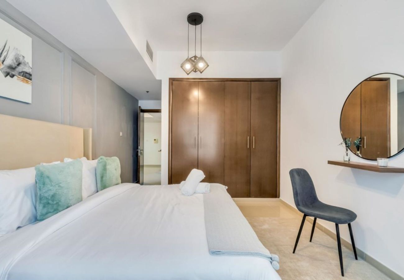 Apartment in Dubai - The Radiance 1BR Suite w Sofa Cum Bed in Ontario
